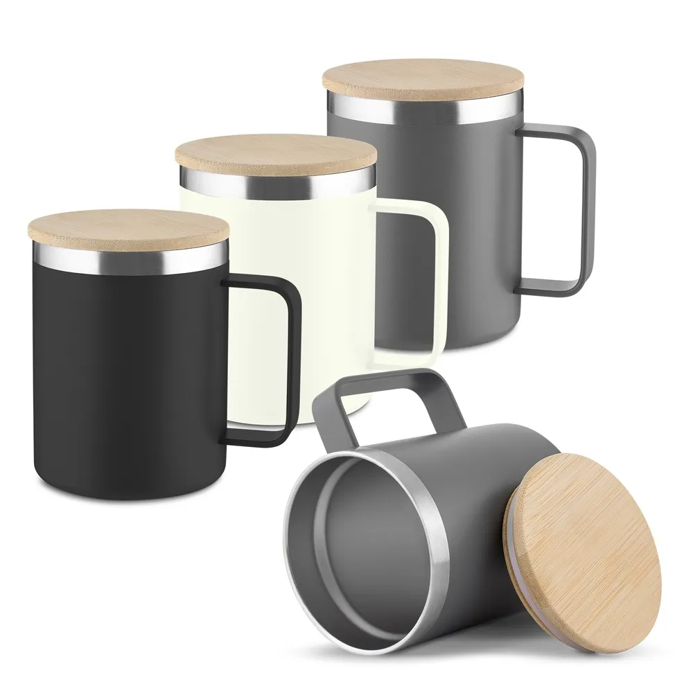 [Descrição: Caneca térmica em inox com pintura eletrostática e capacidade de até 350ml. Apresenta estrutura de parede dupla, permitindo a conservação de líquidos por mais tempo. Dispõe ainda com tampa em bambu com anel de vedação em silicone.  Altura :  11,5 cm  Largura :  11,8 cm  Circunferência :  27,5 cm] 15381 Caneca Térmica 350ml
